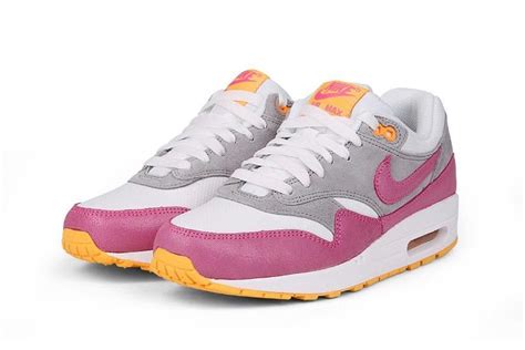 nike air max 1 dames roze wit|nike air max 1 kleding.